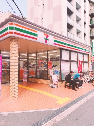 セブンイレブン鶴東店